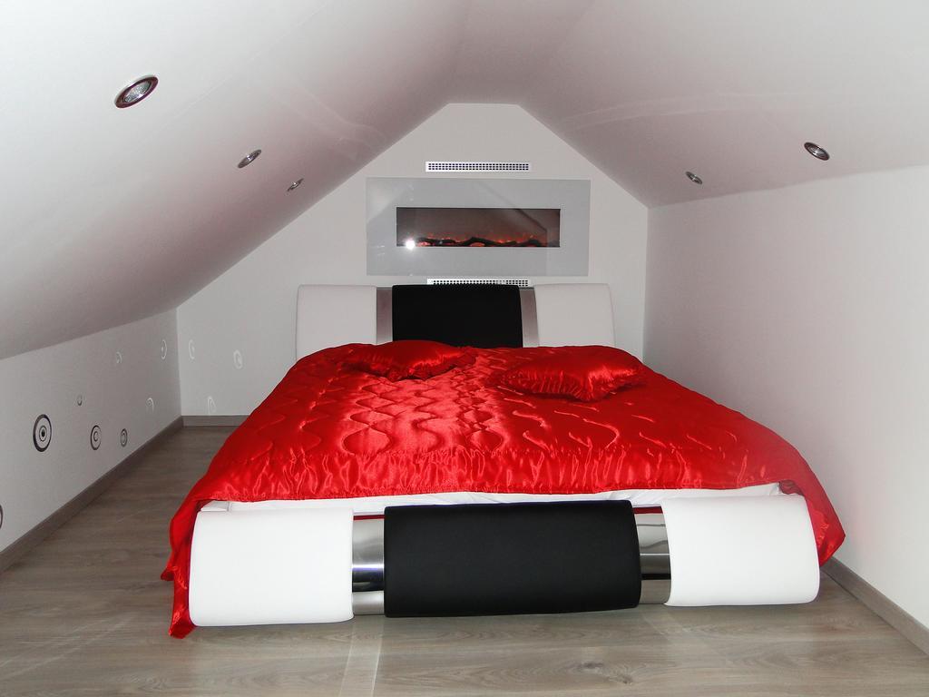 Guesthouse Prenocisca Sirec Ptuj Bagian luar foto